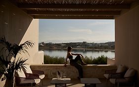 Salt Suites Paros